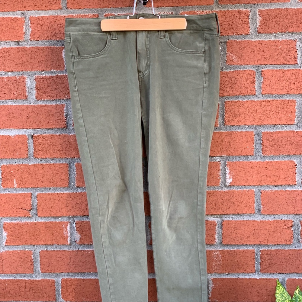 Light wash army green jegging jeans